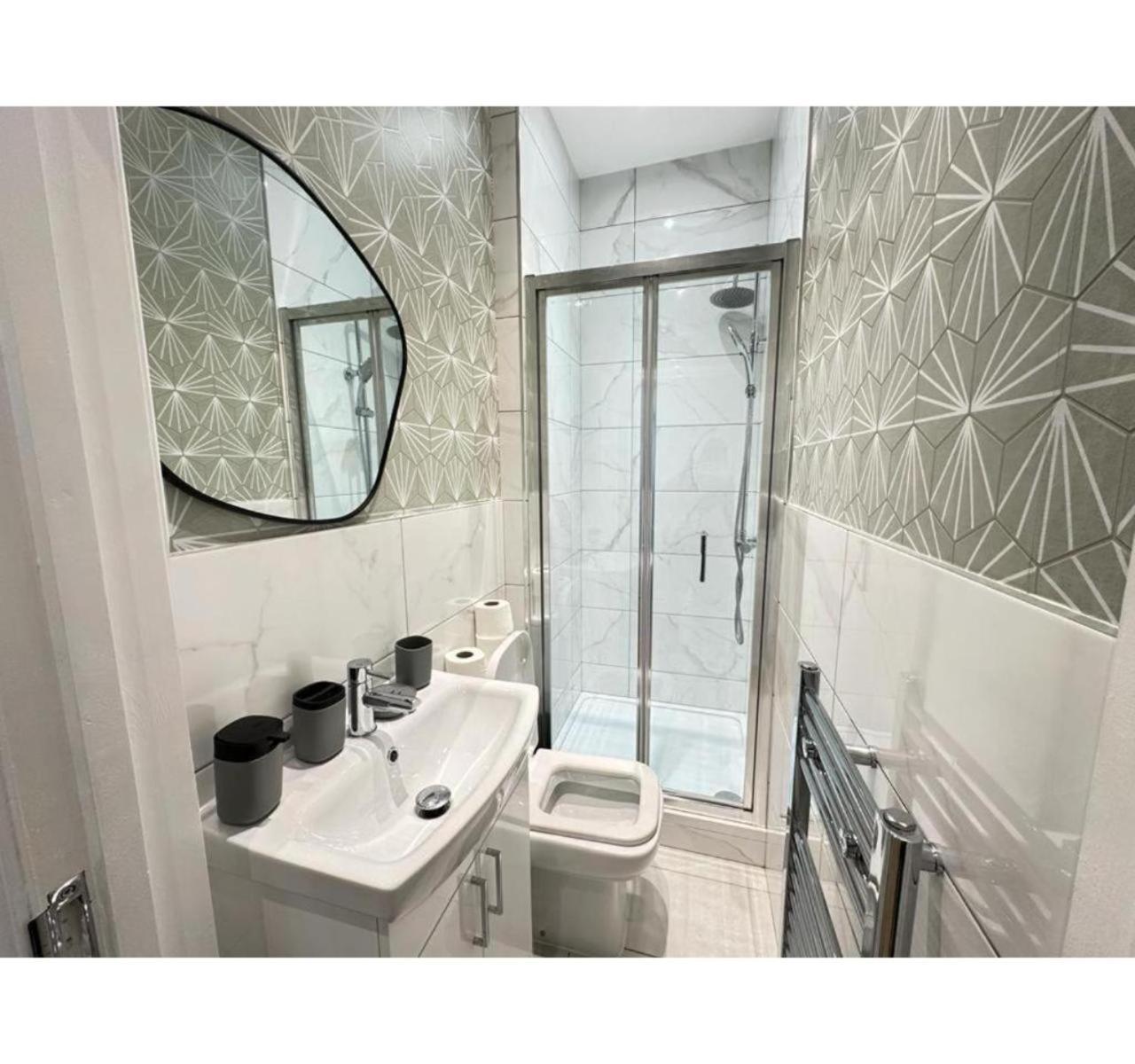 F2- Beautiful 1 Bed Flat Near Edgware Road Station Апартаменты